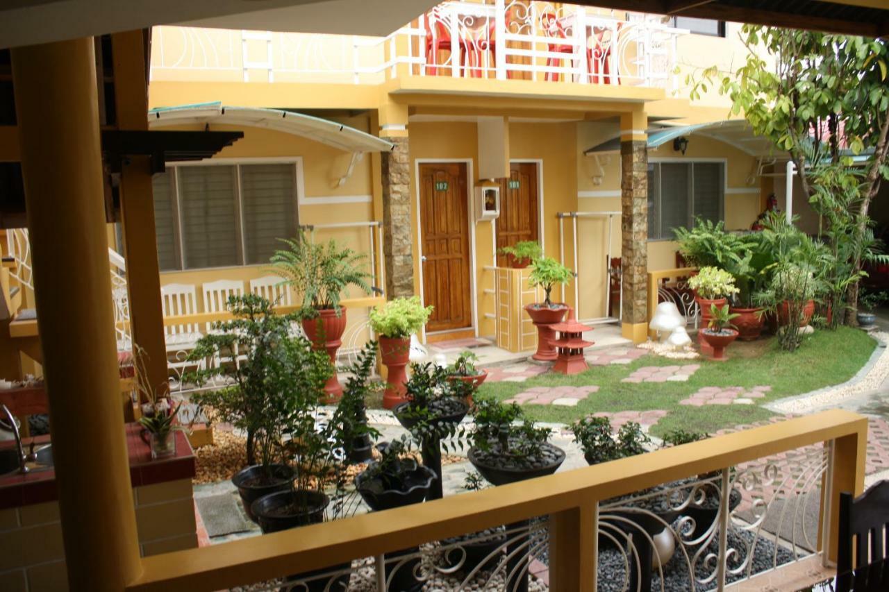 Oslob Malonzo Pension House Exterior photo